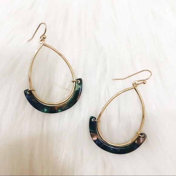 Francesca's Collections Jewelry - • Francesca’s Blue Green Gold Acetate Earrings •